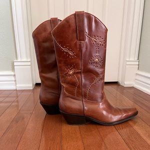 Women’s distressed look boot. Worn twice. Size 8M. Approx 2. “ heel.